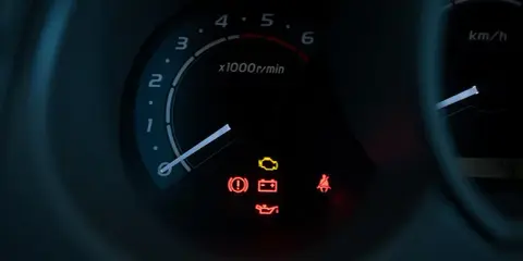 Toyota Yaris: Pojemność baku w każdej generacji Ile na rezerwie?