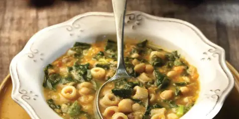 Minestra Ceci e Pasta: Ricetta Perfetta e Segreti di Cremosità
