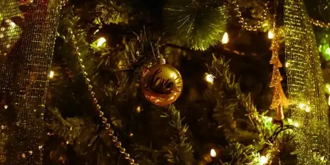 Charles Dickens: Kto napisał "Opowieść wigilijną" i dlaczego?