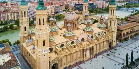 Zaragoza: Tu guía definitiva para explorar la ciudad y sus secretos
