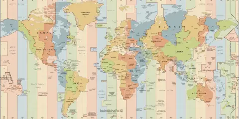 Mapa świata z zaznaczonymi strefami czasowymi, w tym madera.