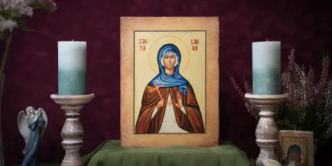 Ikona błogosławionej Jolanty z krzyżem i świecami.