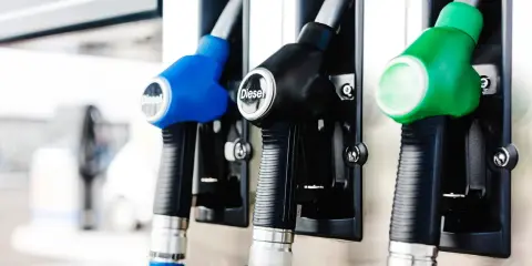 Diesel czy benzyna: Który przyspiesza lepiej? Prawda o dynamice