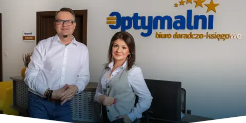 Para doradców podatkowych w biurze "Optymalni" w Rzeszowie.