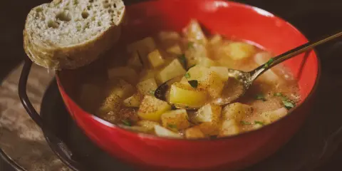 Minestra di Patate: Ricetta Classica, Varianti e Segreti (Max 70 Caratteri)