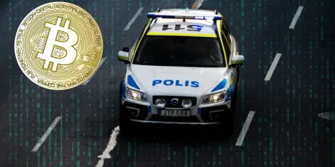 Polisbil på väg, med en bitcoin-symbol och digital kod som antyder en bitcoin sverige bluff.