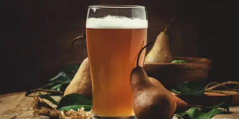 Jak zrobić grzane piwo? Idealny przepis krok po kroku!