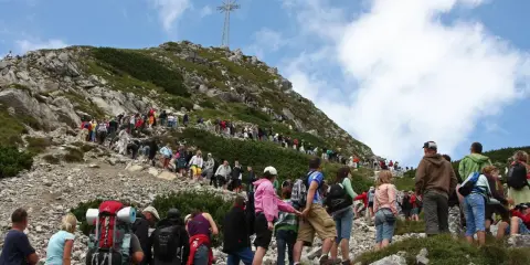 Giewont: Jak bezpiecznie zdobyć szczyt? Najłatwiejszy szlak
