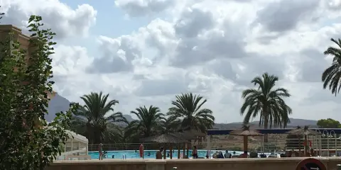 Imágenes impactantes del balneario de fortuna y sus instalaciones