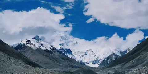 Góry rosną? Tak! Odkryj, jak Tatry i Everest zmieniają się dziś