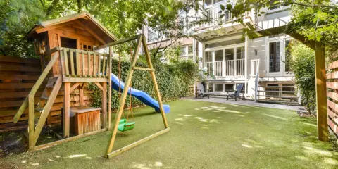 Plac zabaw w ogrodzie: Stwórz bezpieczny raj dla dzieci! Poradnik DIY