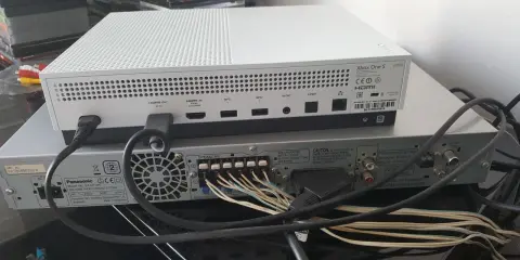 Łatwe podłączenie Xbox One do TV: Poradnik + rozwiązywanie problemów