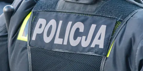 Czy policja może zabrać telefon świadka? Poznaj swoje prawa!