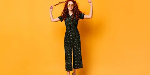 Jakie buty do letniego kombinezonu? Stylizacje na każdą okazję!