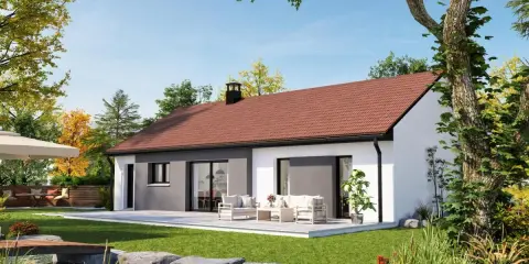 Vue extérieure d'une maison moderne avec un plan inspiré d'une maison créole traditionnelle. Jardin verdoyant, étang et mobilier de détente.