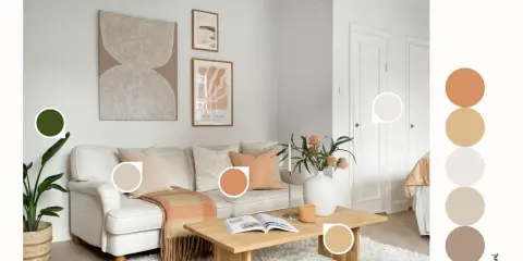 Idee per abbinamenti imbiancare casa: soggiorno accogliente con divano beige, plaid arancio e tocchi verdi.
