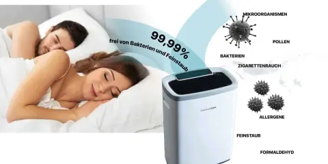 Ein Paar schläft friedlich, während ein Luftreiniger das Schlafzimmer putzen hilft, 99,99% der Bakterien und Feinstaub zu entfernen.