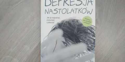 Jak leczyć depresję u nastolatków? Przewodnik dla rodziców