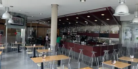 La Central Gastronómica: Menú, horarios y experiencias en A Coruña