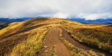 Czy Bieszczady to góry? Tak! Odkryj ich unikalną duszę