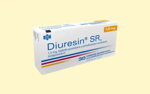 Opakowanie leku Diuresin SR 1,5 mg, zawierające 30 tabletek powlekanych o przedłużonym uwalnianiu z indapamidem.