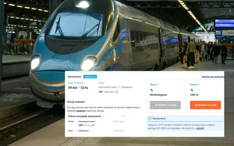Nowoczesny pociąg na dworcu, obok ekran z ofertą biletów do Zakopanego.