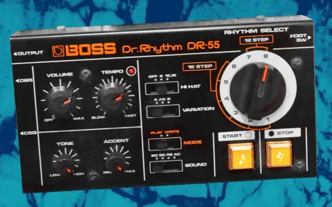 Boîtier de boîte à rythmes BOSS Dr. Rhythm DR-55, idéal pour apprendre la MAO et créer des rythmes.