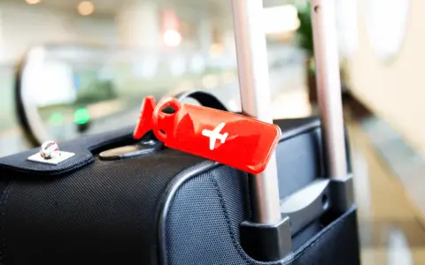 Coral Travel jaki bagaż: uniknij problemów z bagażem podręcznym i rejestrowanym