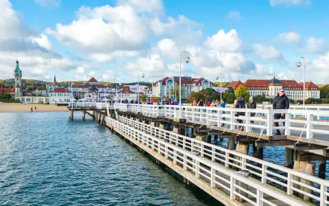 Ile mierzy Molo w Sopocie? Długość, Fakty i Praktyczny Przewodnik