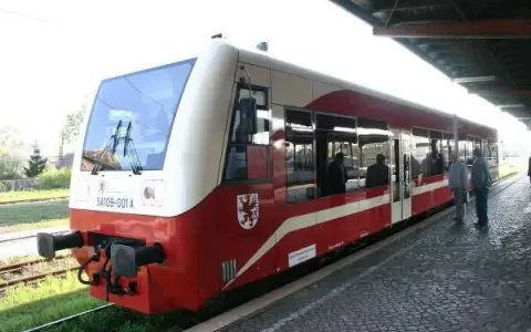 Szynobus Tarnobrzeg Rzeszów: Rozkład Jazdy, Bilety. Jak oszczędzić?