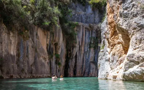 Montanejos: Fuente de los Baños y Aguas Termales. ¿Cómo Disfrutar?