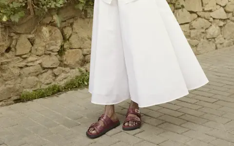 Buty do koronkowej sukni: Jak połączyć styl z komfortem?