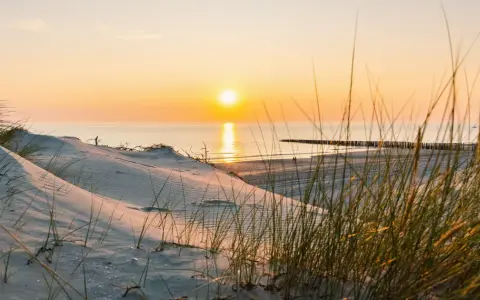 Gdzie najbliżej nad morze? Odkryj najlepsze plaże i trasy podróży