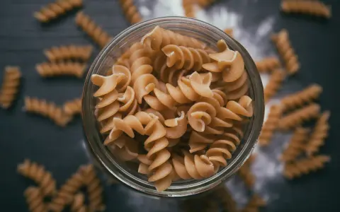 Makaron pełnoziarnisty durum: IG 40 idealny dla cukrzyków i na diecie
