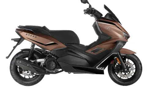 Scooter Brera 125 color bronzo, con linee sportive e moderne, pronto per affrontare la città.