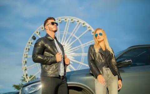 Jak kurtka do szerokich spodni może odmienić Twój styl?