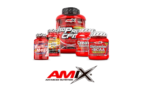 Varios suplementos deportivos de la marca Amix en envases rojos, incluyendo proteína, creatina y glutamina.