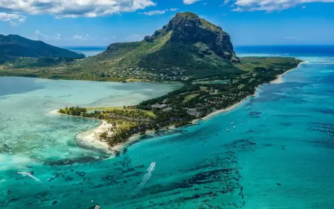 Mauritius pogoda styczeń: turkusowa woda, plaże, góry i hotele. Idealne warunki do wypoczynku.