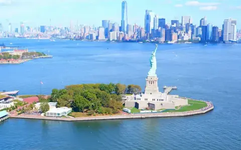 Attrazioni New York: Guida Completa per Viaggio Indimenticabile