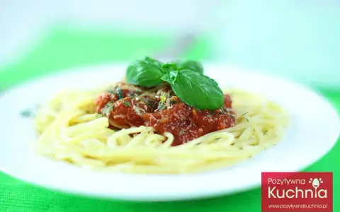 Spaghetti Napoli kcal: Od 80 do 450 kcal? Poznaj sekrety!