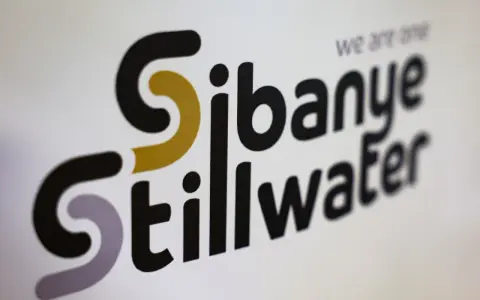 Logo Sibanye Stillwater, spółki z sektora wydobywczego, z hasłem "we are one". sbsw stock.