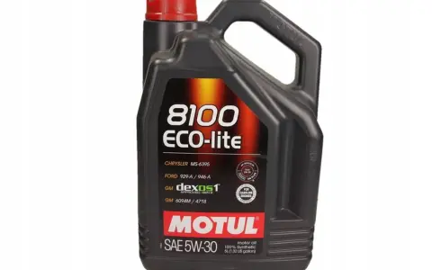 Czarna bańka oleju silnikowego Motul 8100 ECO-lite SAE 5W-30 z czerwonym korkiem.