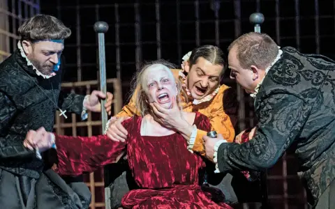 Polski aktor teatralny: gwiazdy sceny teatralnej w Polsce