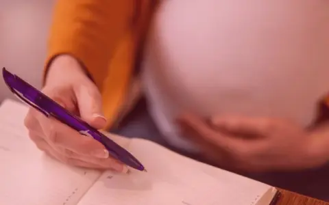 W którym tygodniu ciąży do ginekologa? Pełny przewodnik dla mam