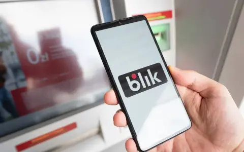 Jak anulować przelew BLIK w mBank? Uniknij błędów i strat finansowych