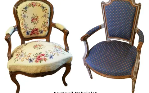 Deux fauteuils cabriolets, l'un fleuri, l'autre bleu. Apprenez comment reconnaitre un fauteuil Louis XVI d'époque par ses lignes épurées.