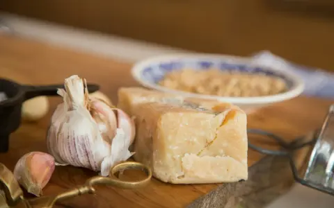 Jak przechowywać parmezan? Świeżość i smak na dłużej.