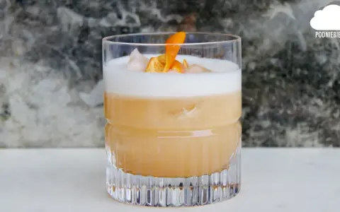 Drinki z whisky: przepisy, porady i jak zrobić idealny koktajl?
