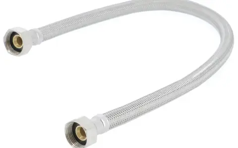 Tuyau flexible en inox pour l'eau, conçu pour une longue durée de vie et une utilisation flexible.