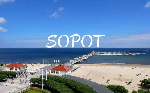 Sopot: spacer po molo, plaża i urokliwe budynki. Idealne miejsce, by zobaczyć, co zwiedzić w Sopocie.